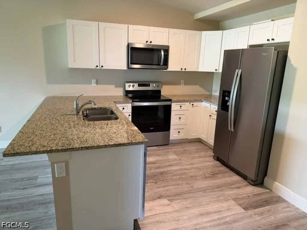 1627 SW 32nd Terrace Cape Coral FL 33914