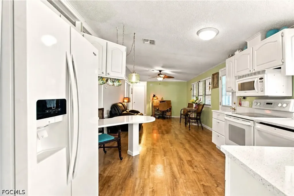 18 Grosbeak Lane Naples FL 34114