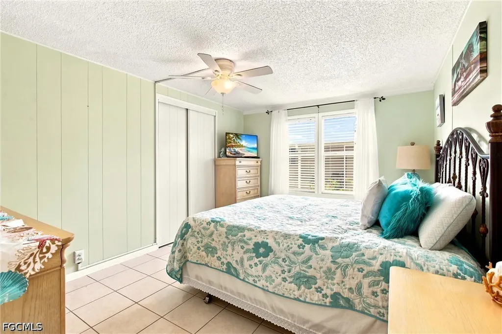 18 Grosbeak Lane Naples FL 34114