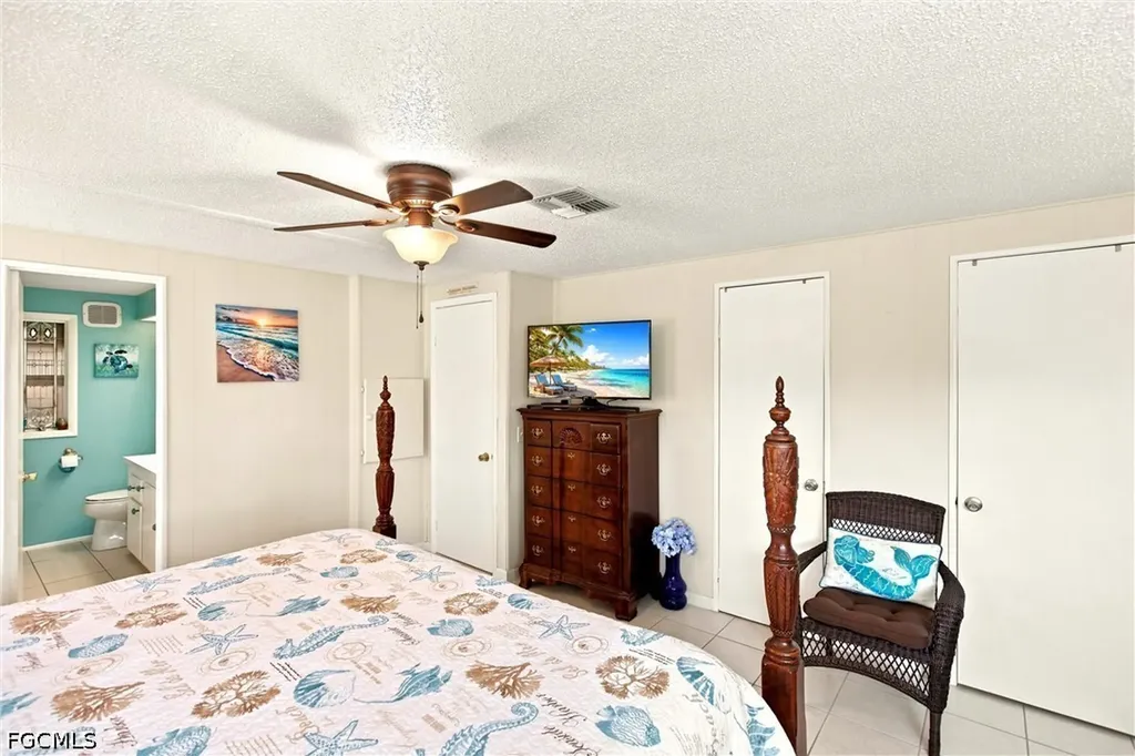 18 Grosbeak Lane Naples FL 34114