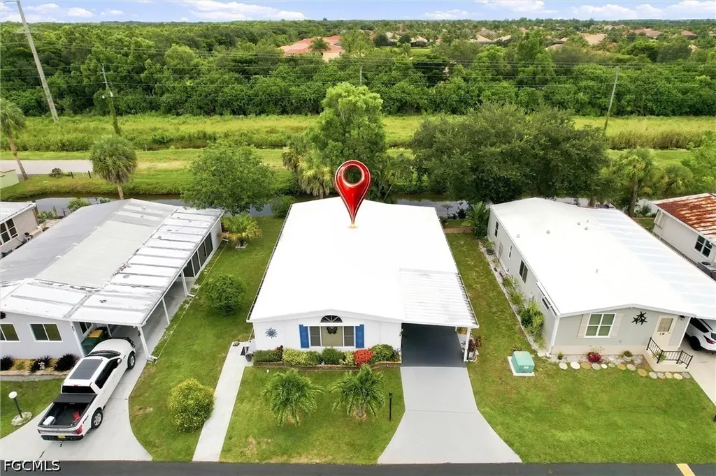 18 Grosbeak Lane Naples FL 34114