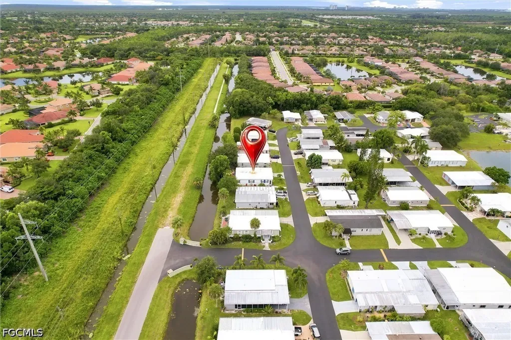 18 Grosbeak Lane Naples FL 34114