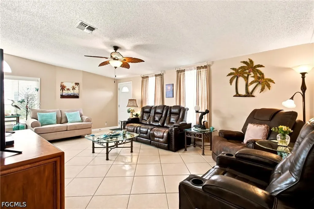 18 Grosbeak Lane Naples FL 34114