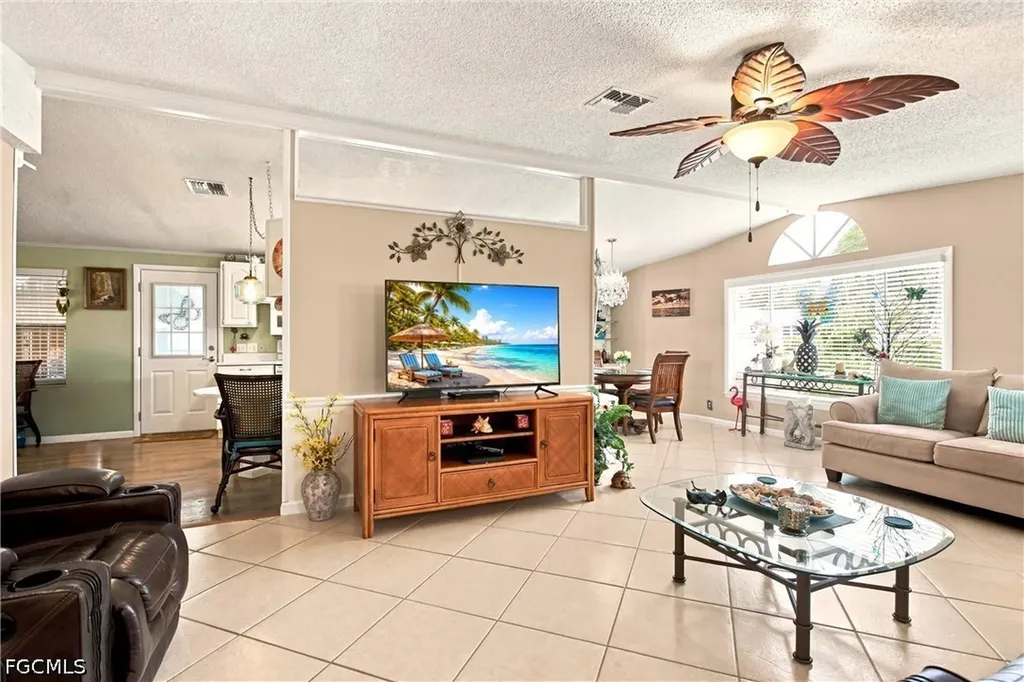 18 Grosbeak Lane Naples FL 34114