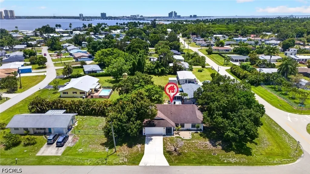 1398 Evalena Lane North Fort Myers FL 33917