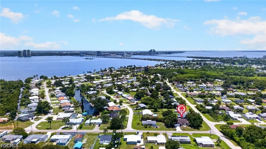 1398 Evalena Lane North Fort Myers FL 33917