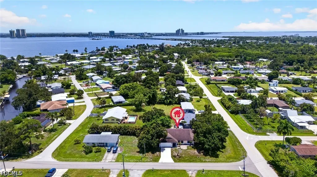 1398 Evalena Lane North Fort Myers FL 33917