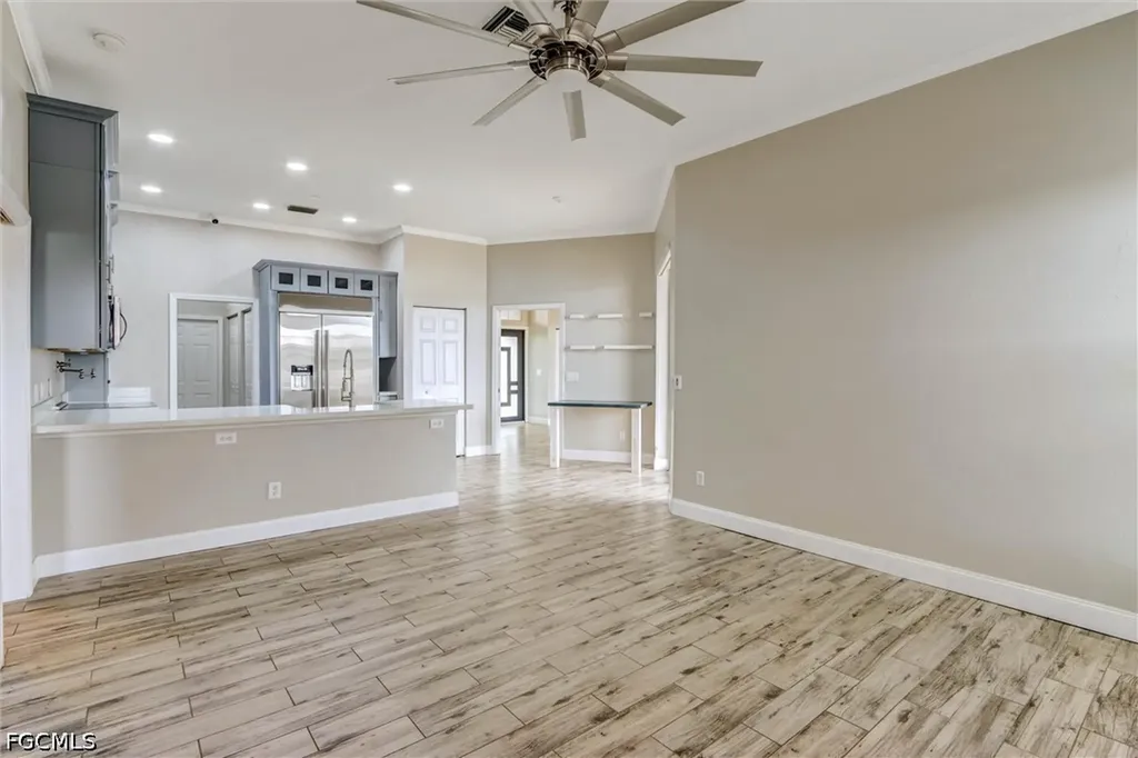 32 Wilmington Parkway Cape Coral FL 33993