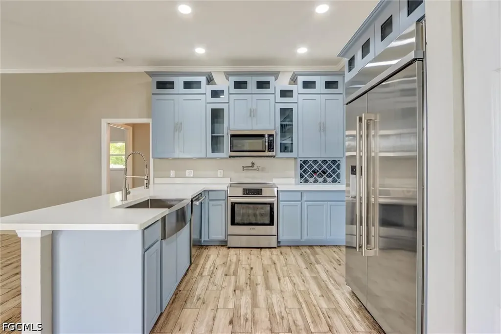 32 Wilmington Parkway Cape Coral FL 33993