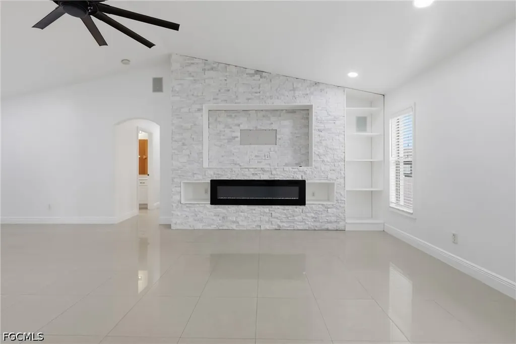 3016 NW 6th Place Cape Coral FL 33993