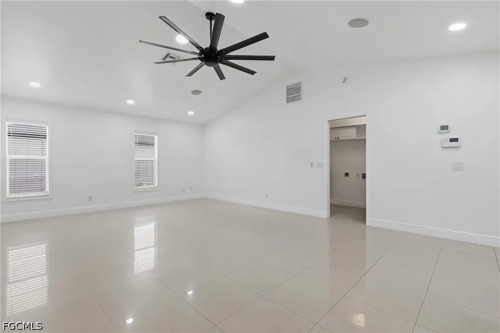 3016 NW 6th Place Cape Coral FL 33993