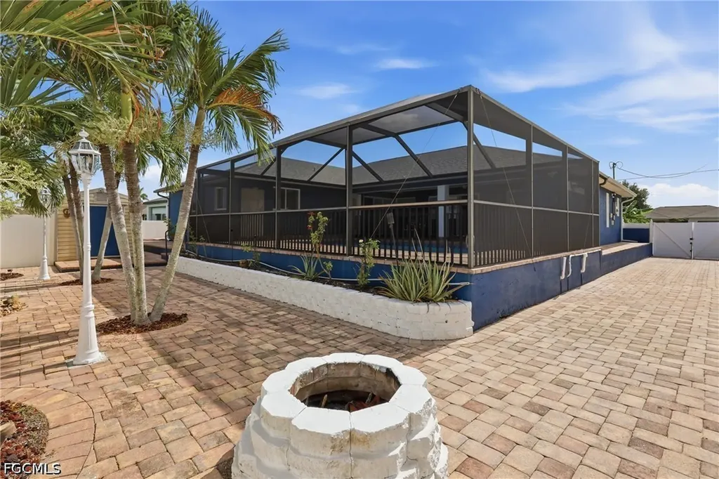 3016 NW 6th Place Cape Coral FL 33993