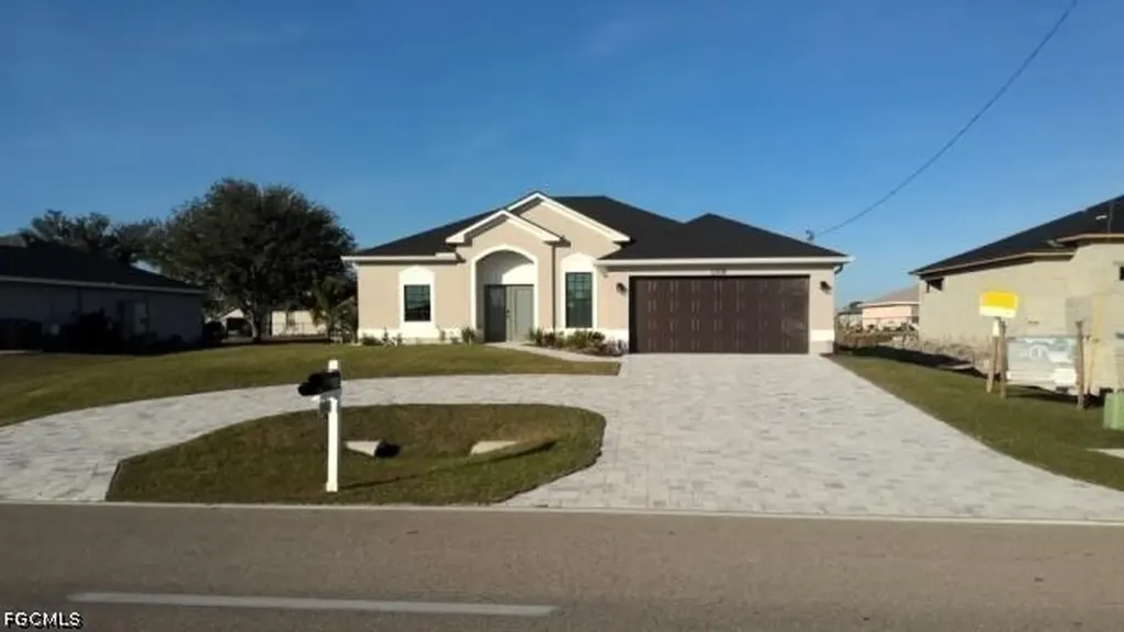 2208 Nelson Road N Cape Coral FL 33993