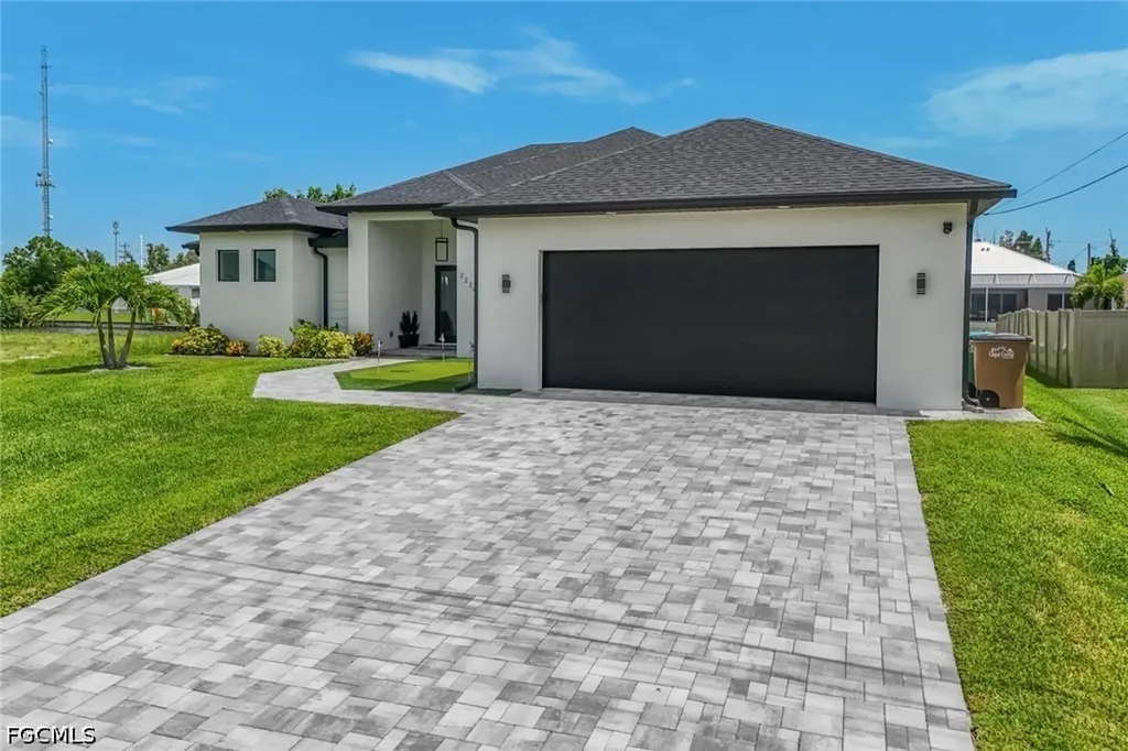 2224 SW 31st Lane Cape Coral FL 33914