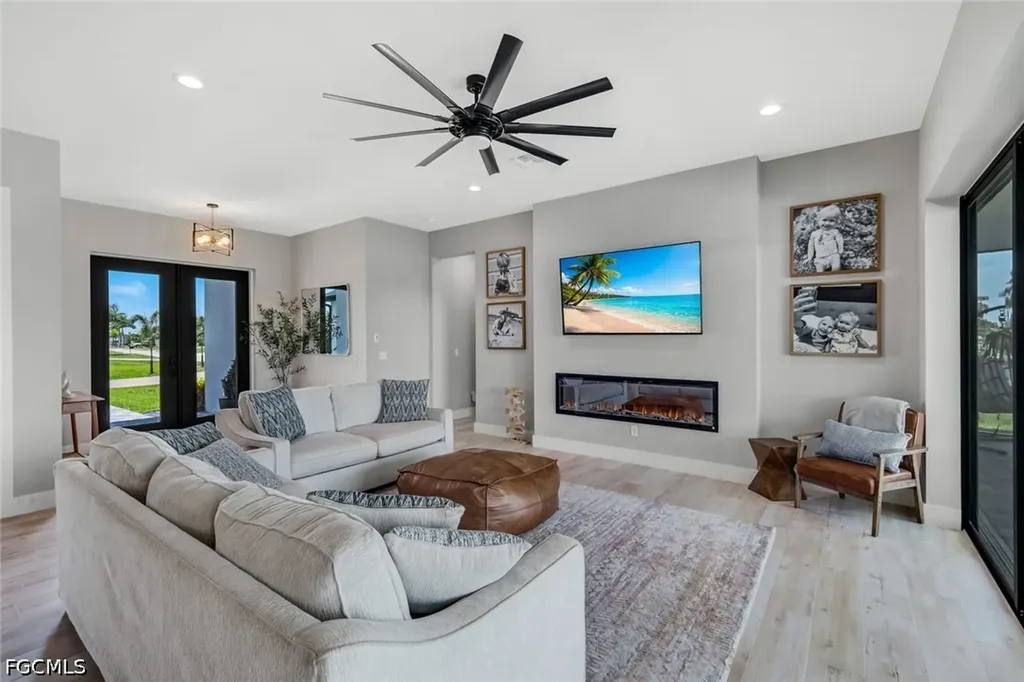 2224 SW 31st Lane Cape Coral FL 33914