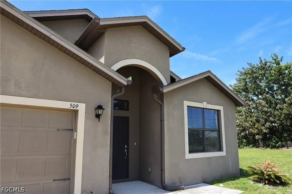 509 SW 28th Street Cape Coral FL 33914
