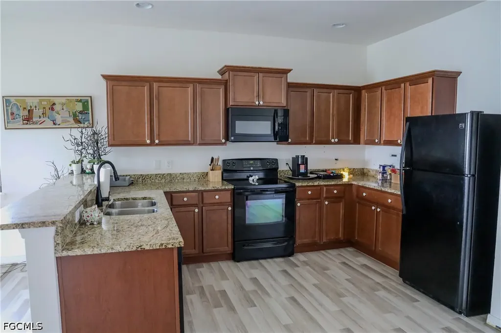 509 SW 28th Street Cape Coral FL 33914