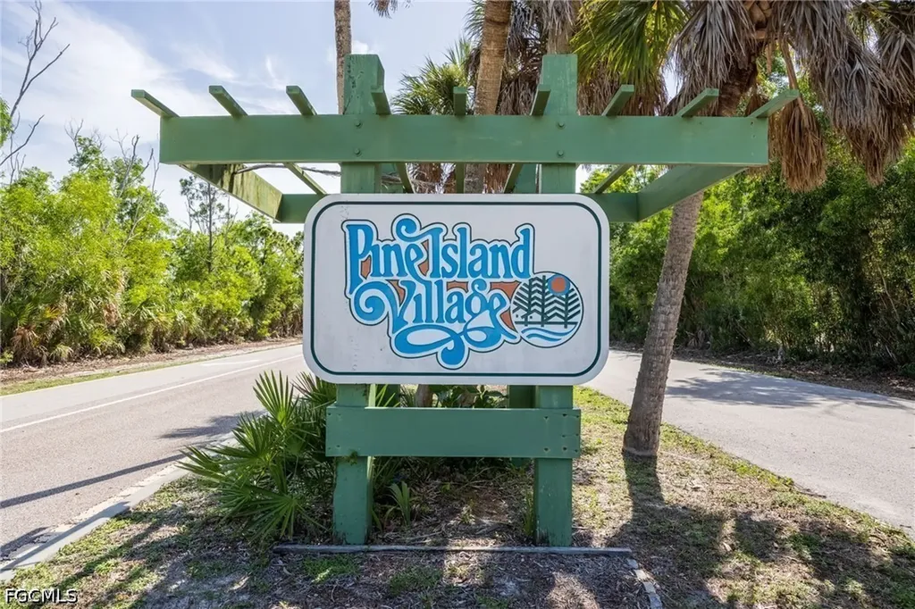 4406 Lake Heather Circle St. James City FL 33956