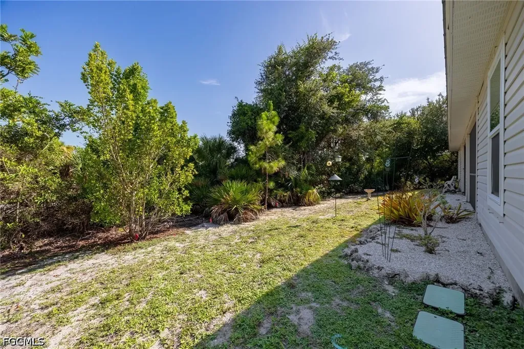 4406 Lake Heather Circle St. James City FL 33956