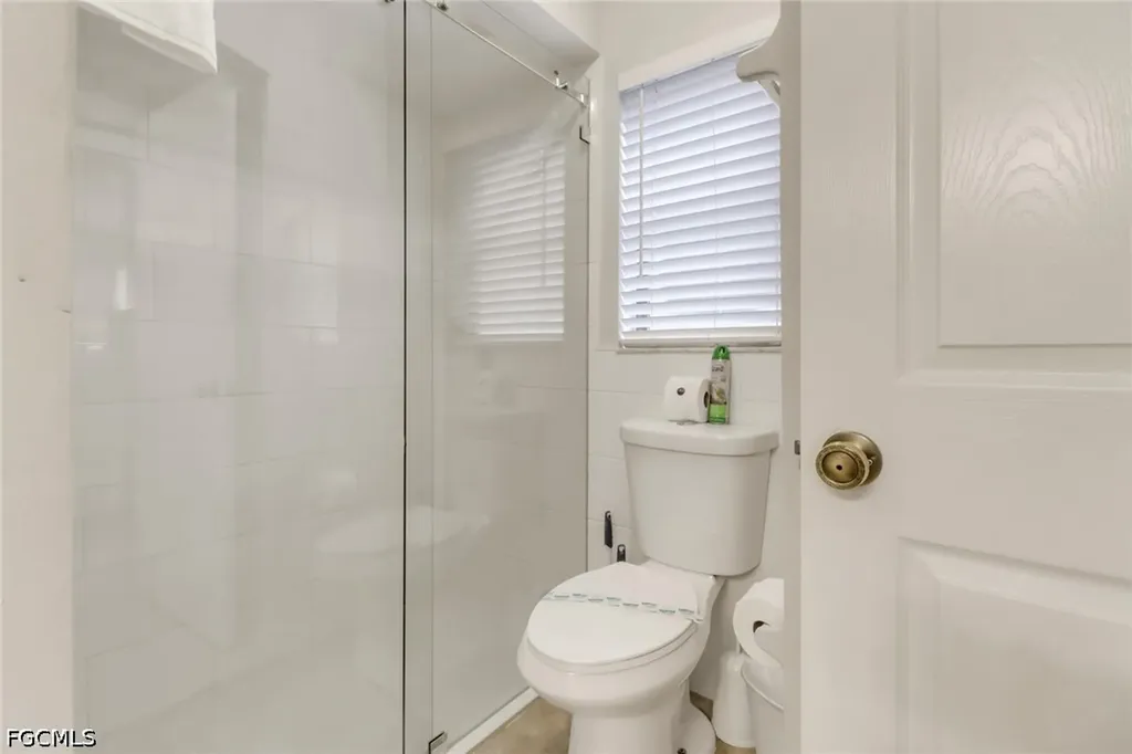 4800 SW 12th Place Cape Coral FL 33914