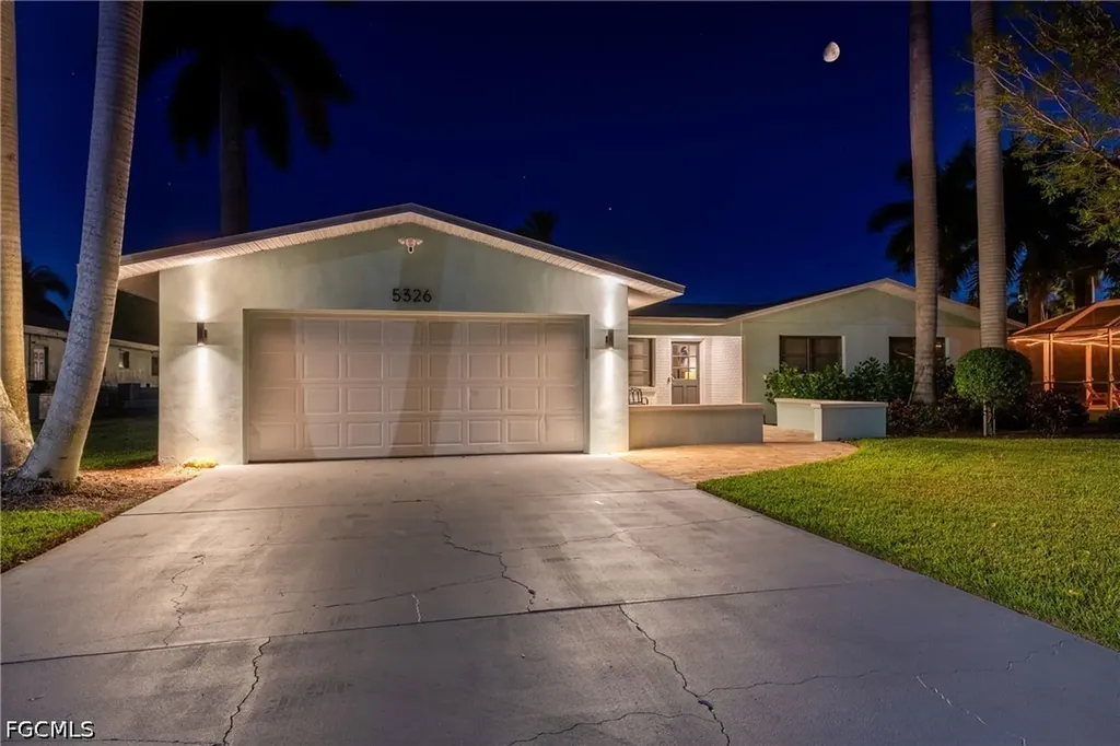 5326 Nautilus Drive Cape Coral FL 33904
