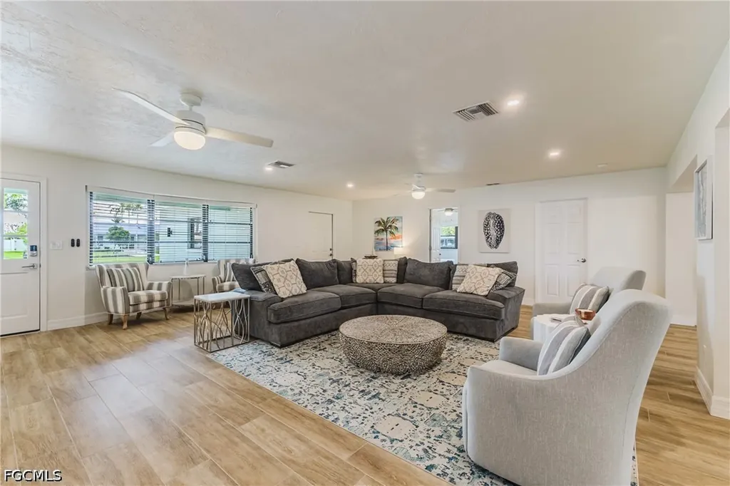 5326 Nautilus Drive Cape Coral FL 33904