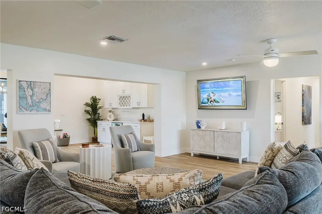 5326 Nautilus Drive Cape Coral FL 33904