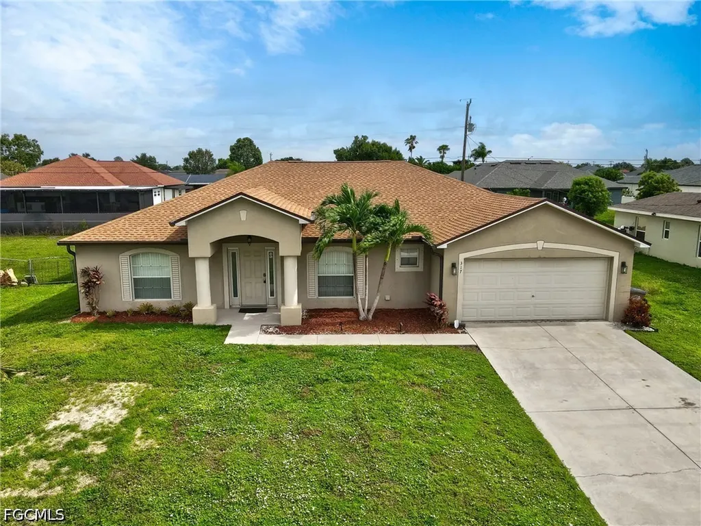 317 NE 9th Terrace Cape Coral FL 33909