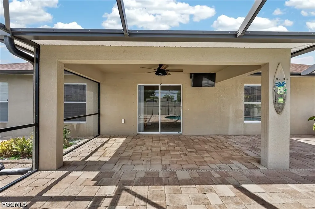317 NE 9th Terrace Cape Coral FL 33909