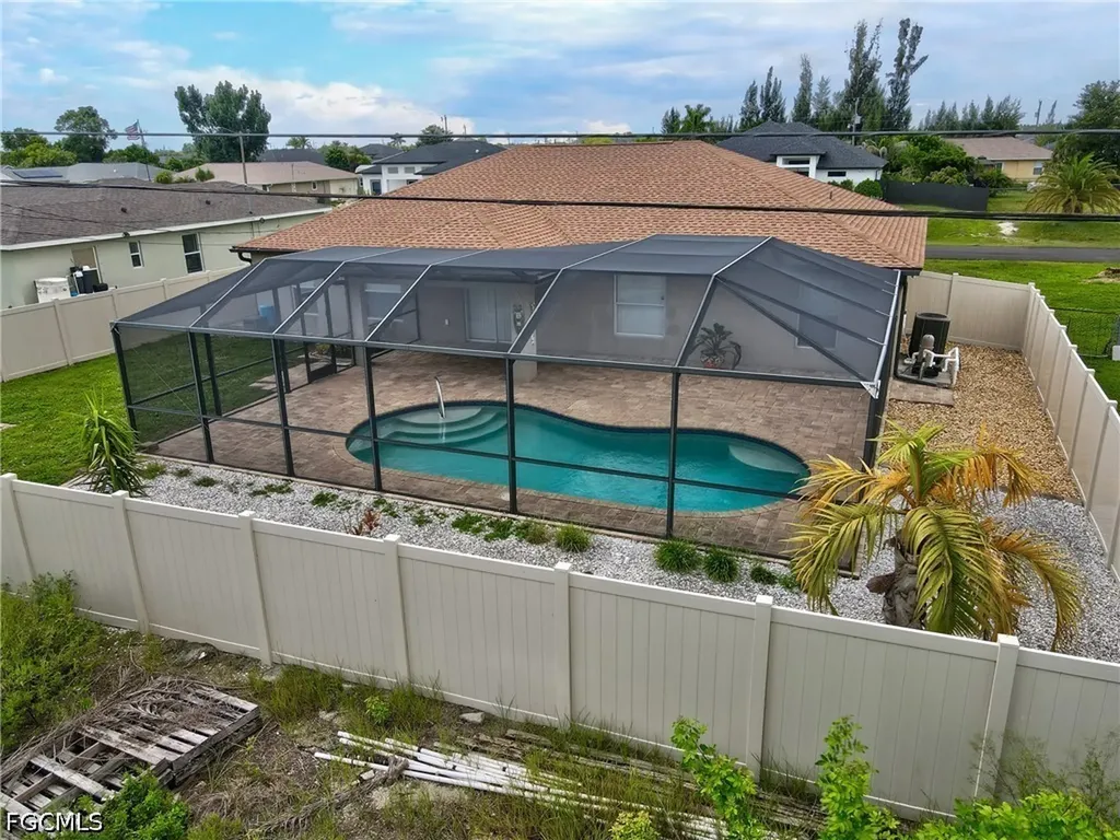 317 NE 9th Terrace Cape Coral FL 33909