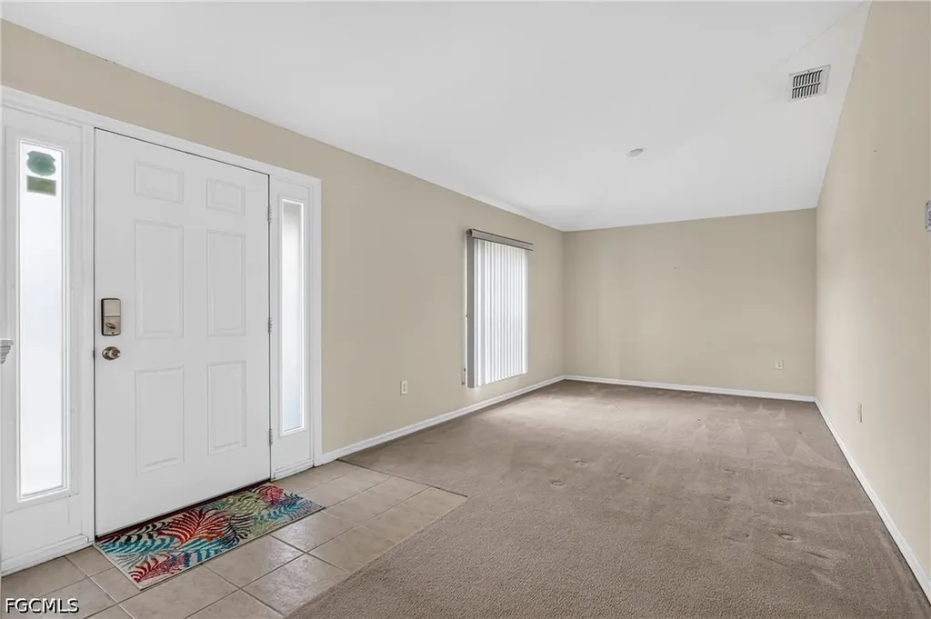 317 NE 9th Terrace Cape Coral FL 33909