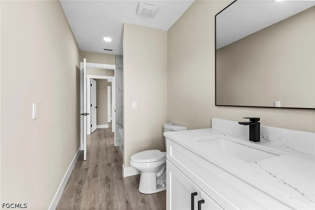 920 SE 16th Terrace Cape Coral FL 33990