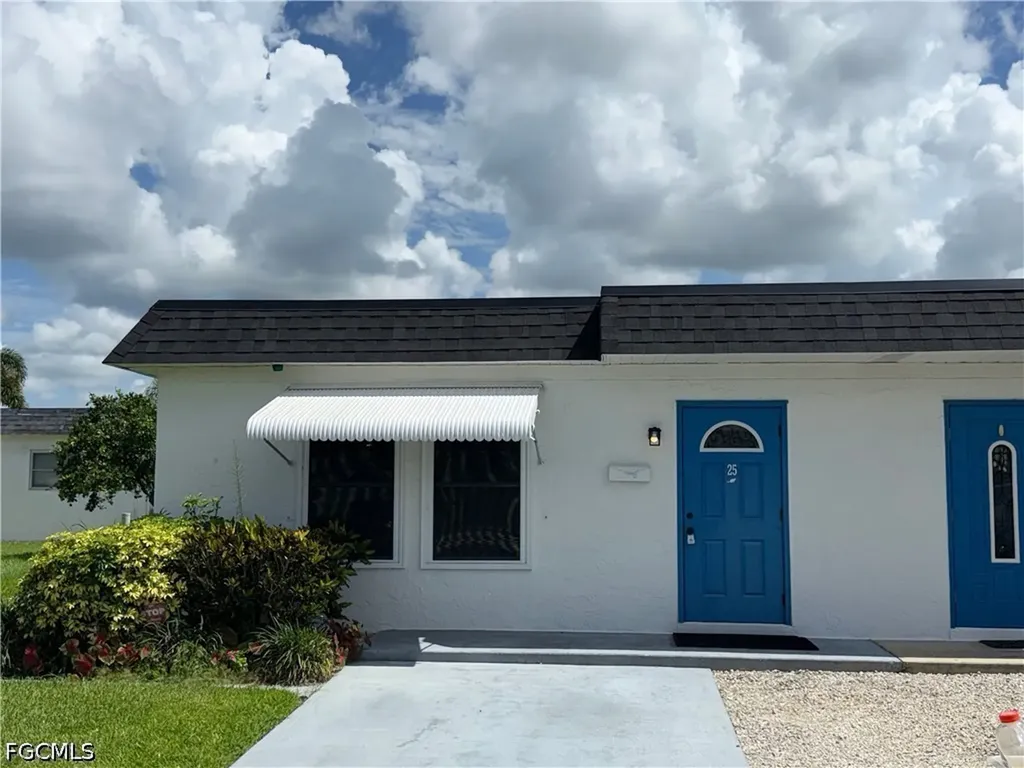 25 Temple Court Lehigh Acres FL 33936