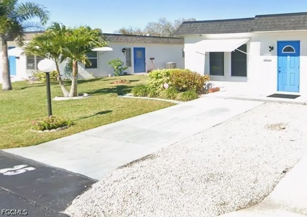 25 Temple Court Lehigh Acres FL 33936