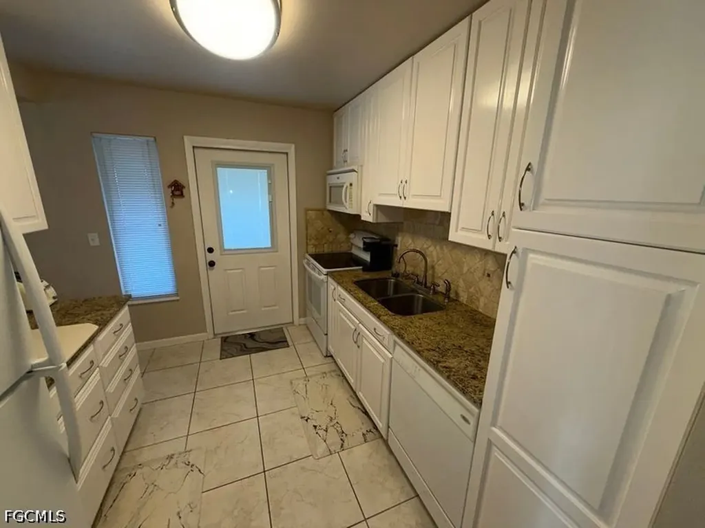 25 Temple Court Lehigh Acres FL 33936
