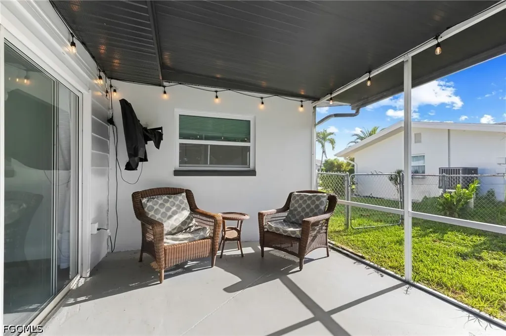 412 El Dorado Parkway E Cape Coral FL 33904