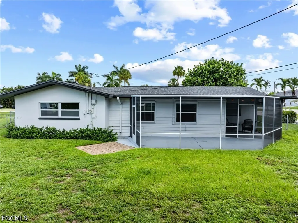 412 El Dorado Parkway E Cape Coral FL 33904