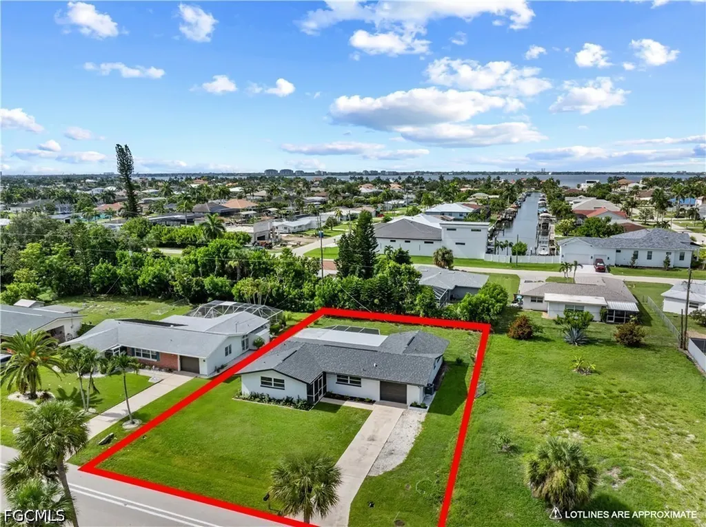 412 El Dorado Parkway E Cape Coral FL 33904