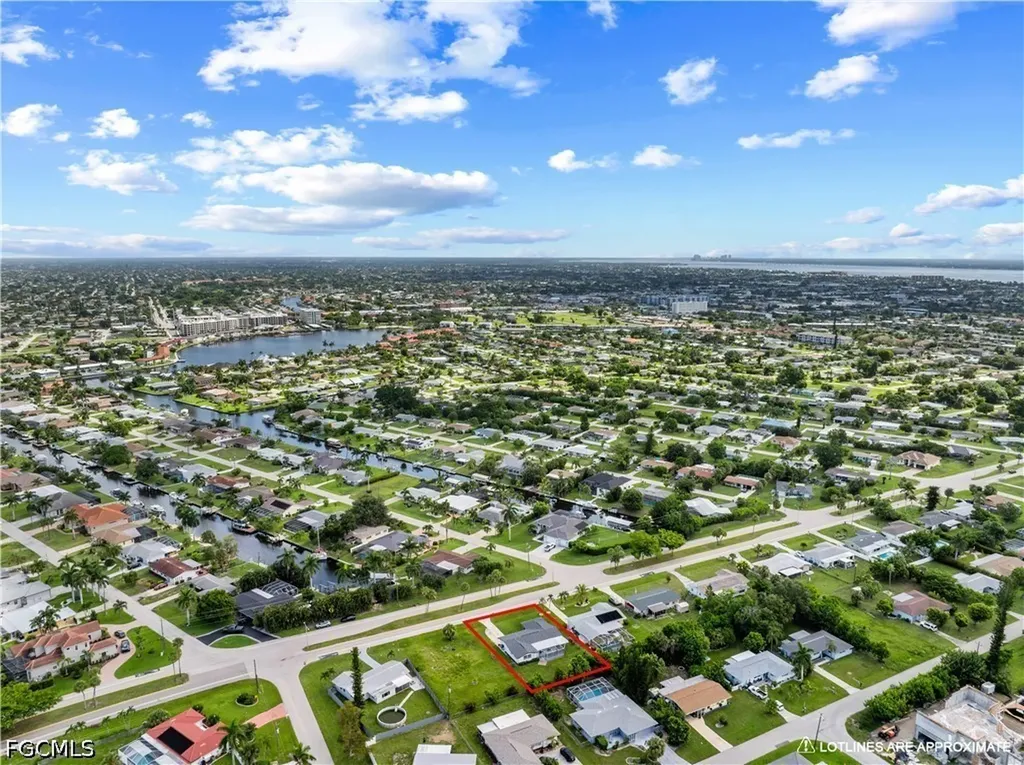 412 El Dorado Parkway E Cape Coral FL 33904