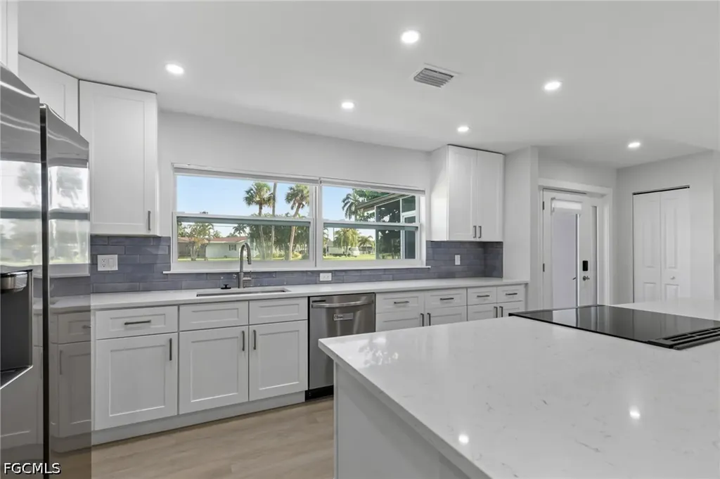 412 El Dorado Parkway E Cape Coral FL 33904
