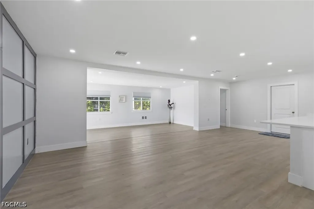 412 El Dorado Parkway E Cape Coral FL 33904