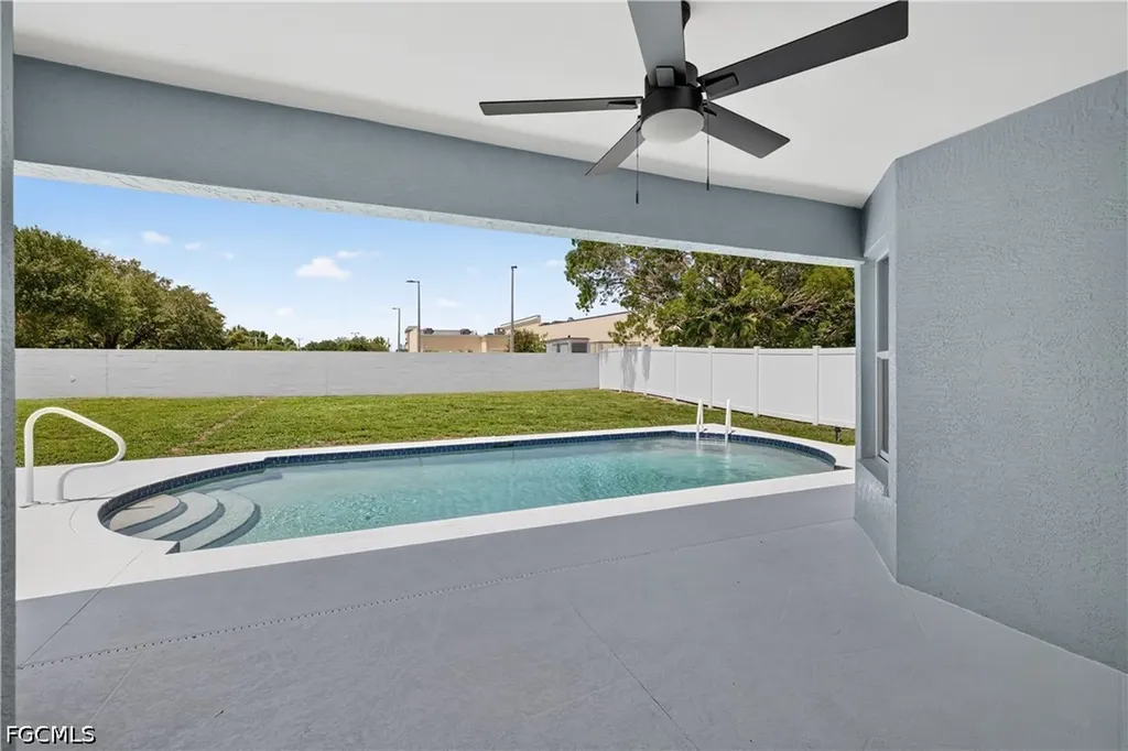 15579 Spring Line Lane Fort Myers FL 33905