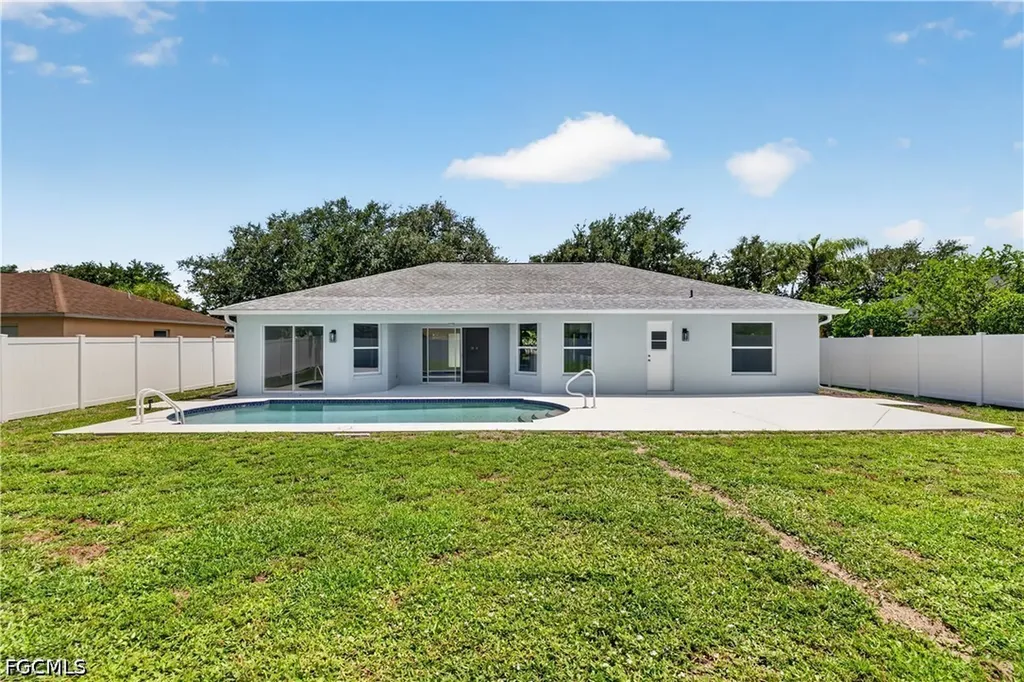 15579 Spring Line Lane Fort Myers FL 33905