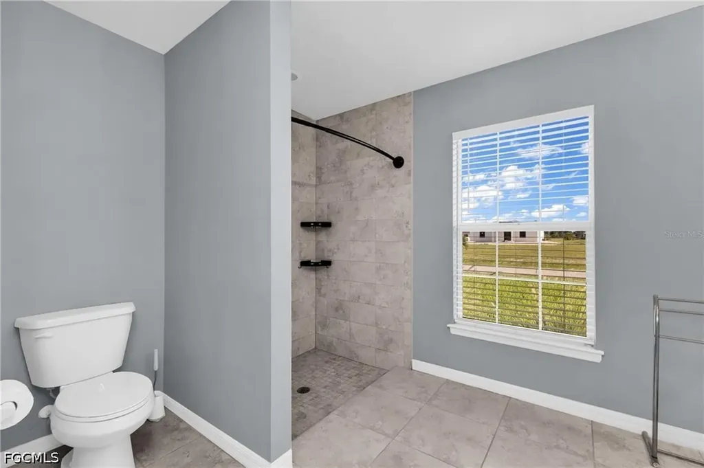 2926 NW 25th Street Cape Coral FL 33993