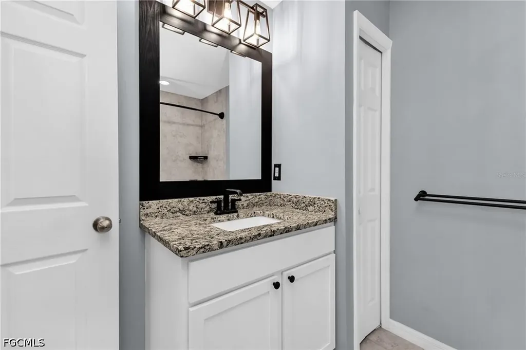 2926 NW 25th Street Cape Coral FL 33993