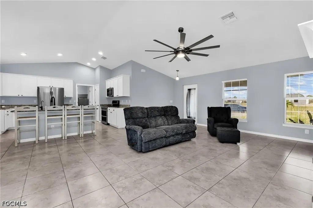 2926 NW 25th Street Cape Coral FL 33993