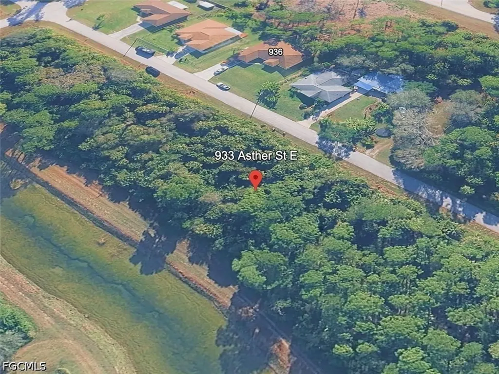 933 Asther Street E Lehigh Acres FL 33974