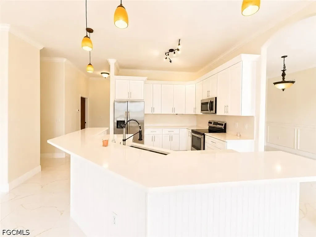 200 NW 7th Terrace Cape Coral FL 33993