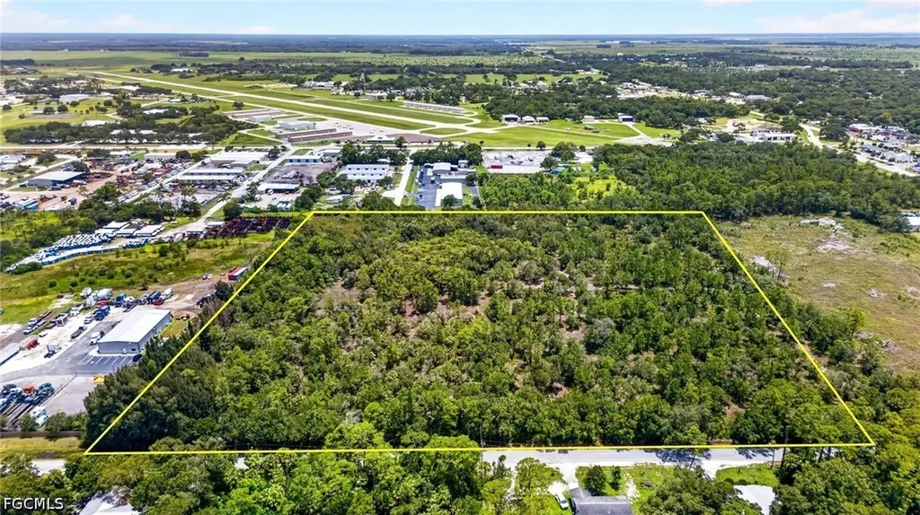 E Lincoln Avenue Labelle FL 33935
