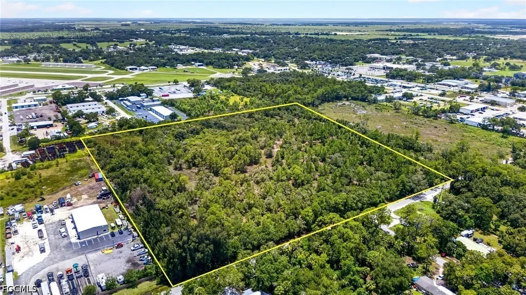 E Lincoln Avenue Labelle FL 33935